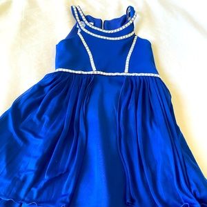 Gorgeous blue girls size 8 dress